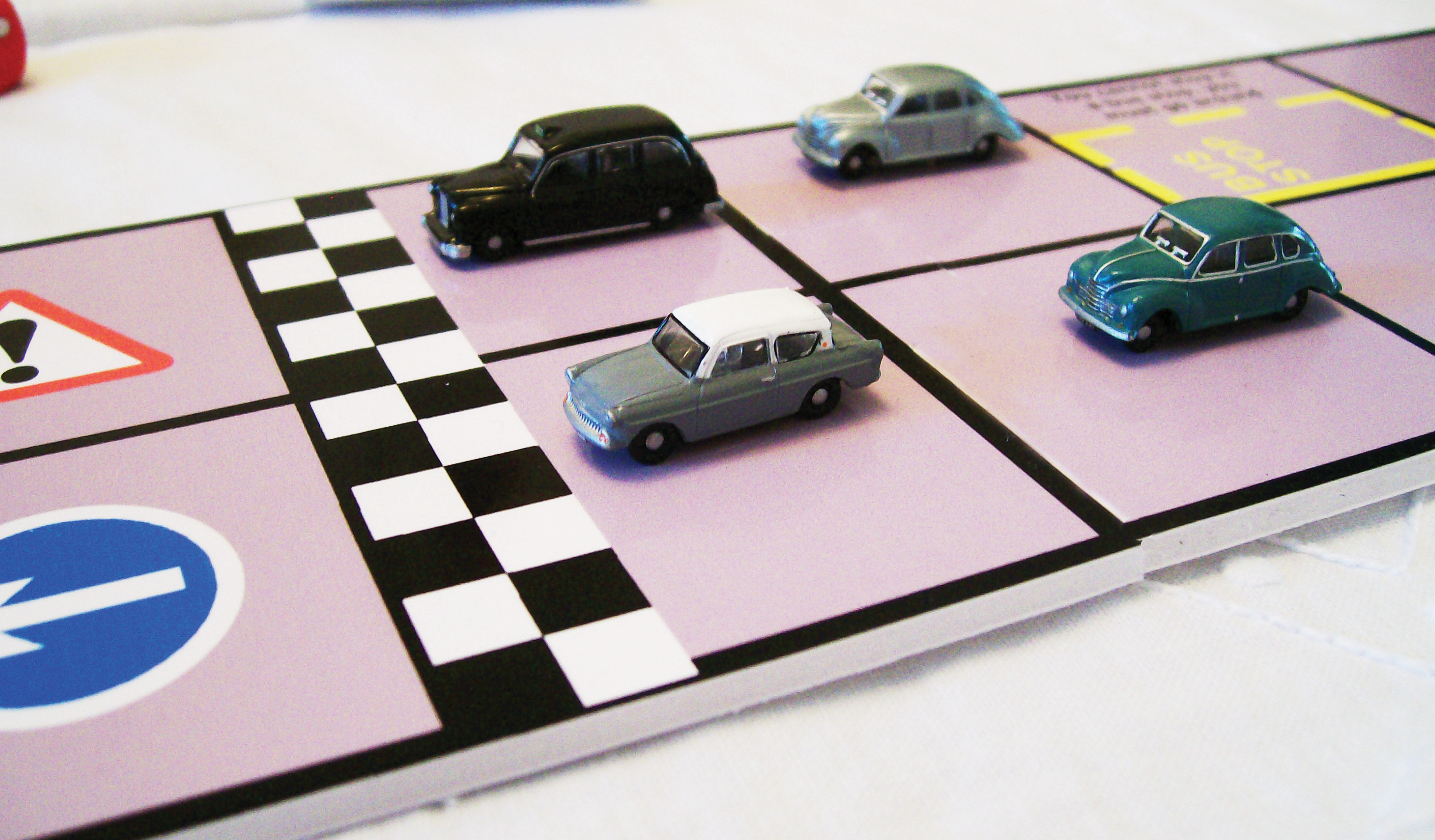 miniature car game